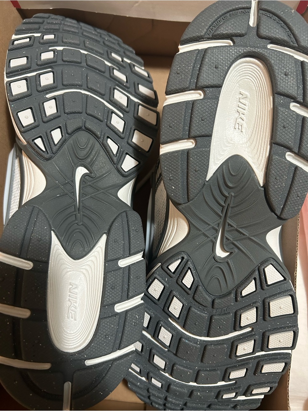 Nike White Silver Gray Mesh Trail-Runner Sneakers - Picture 2 of 5